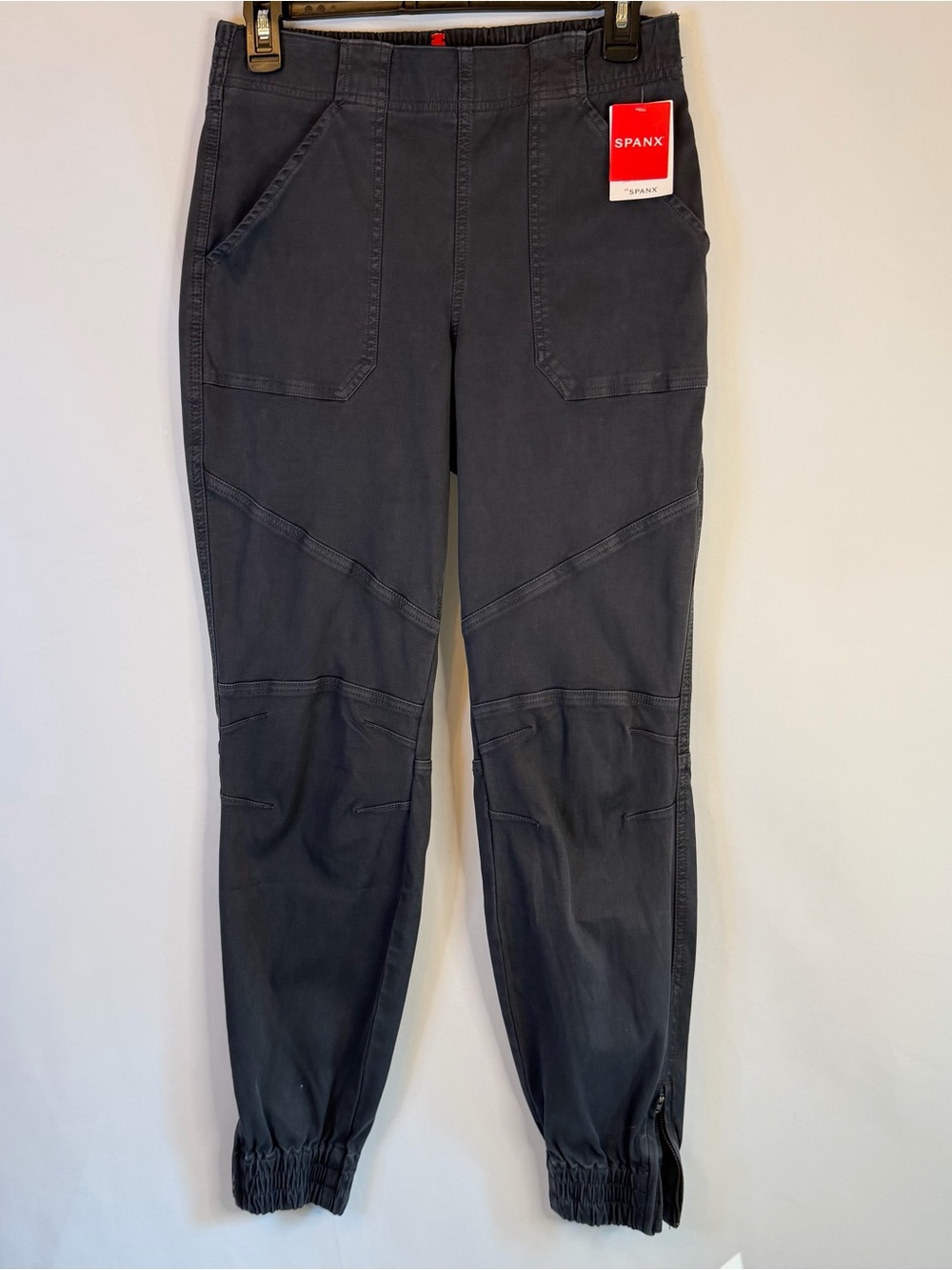 NEW Spanx Womens Medium Stretch Twill Cargo Jogger Washed Black Pockets Elastic